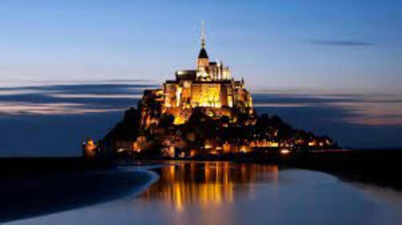 Holiday home Maison Au Pied Du Mont Saint Michel 2 Pontorson